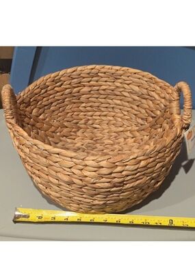 Round Wicker Decorative Basket w/ Handles Brown 13 in x 7